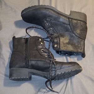 Report ED Womens Round Toe Lace Up boots